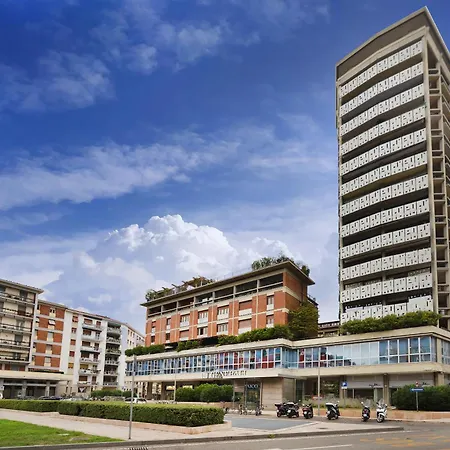 Italianflat - Elegant 2 Bedrooms With Balcony, 10 Min Walk From Arena