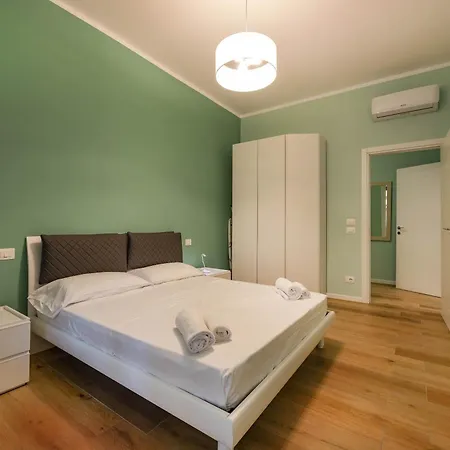 Italianflat - Elegant 2 Bedrooms With Balcony, 10 Min Walk From Arena