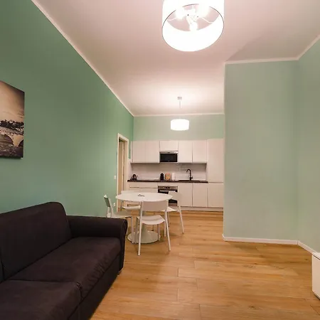 Italianflat - Elegant 2 Bedrooms With Balcony, 10 Min Walk From Arena *