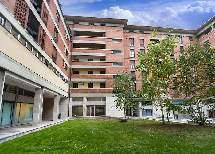 Italianflat - Elegant 2 Bedrooms With Balcony, 10 Min Walk From Arena Apartament *